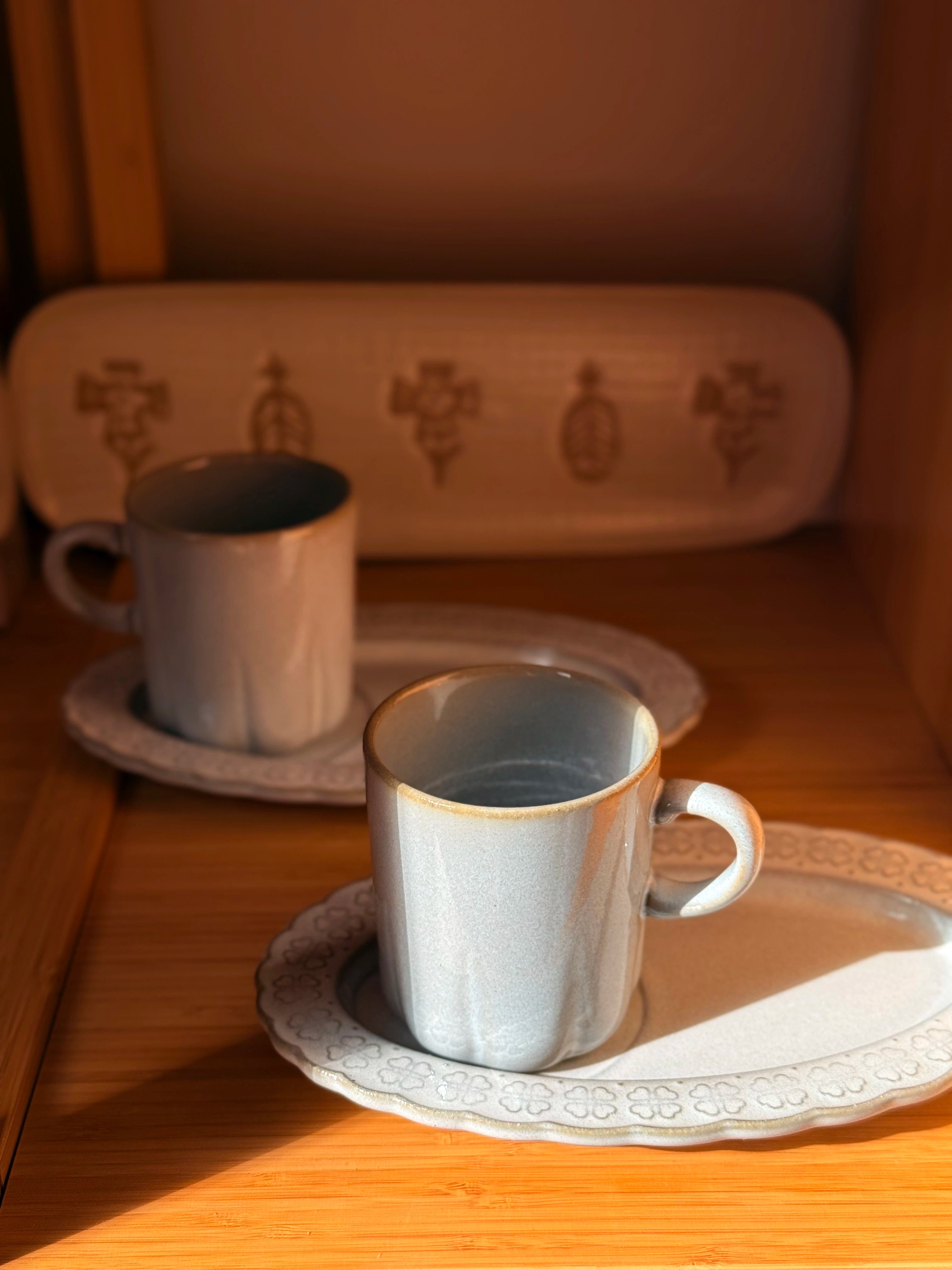 Shirotsumekusa Tea Cup - Above the Table