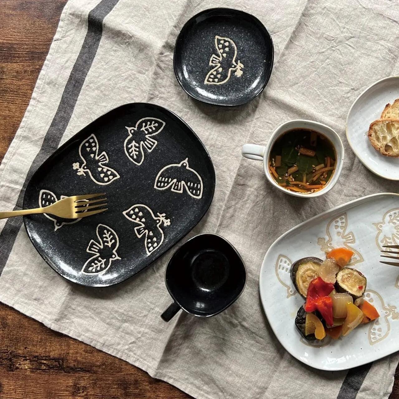 Nade Square Plate-Black - Above the Table