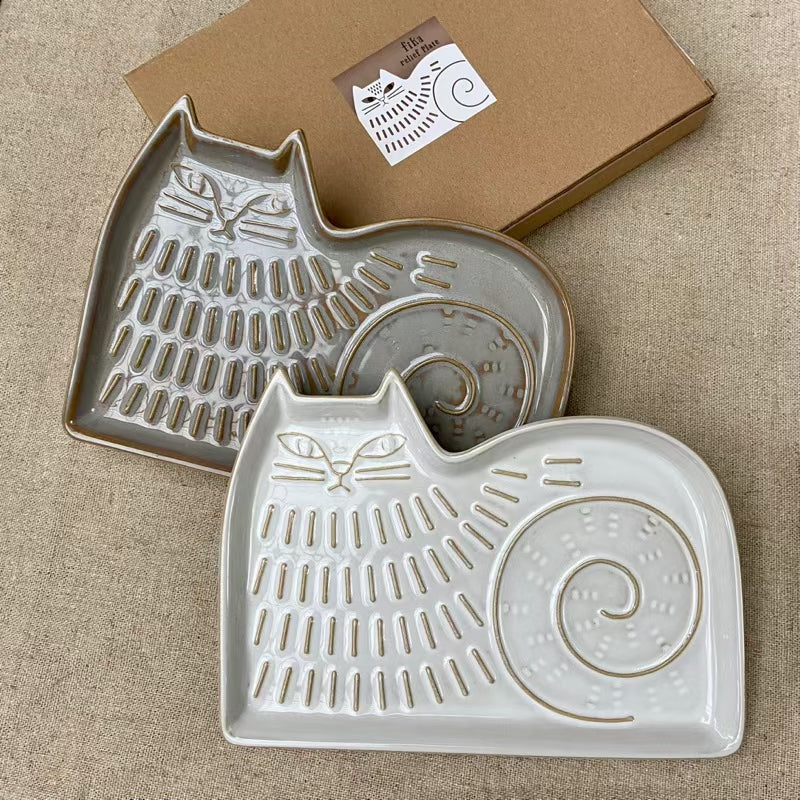 Decole Fika Cat Plate - Above the Table