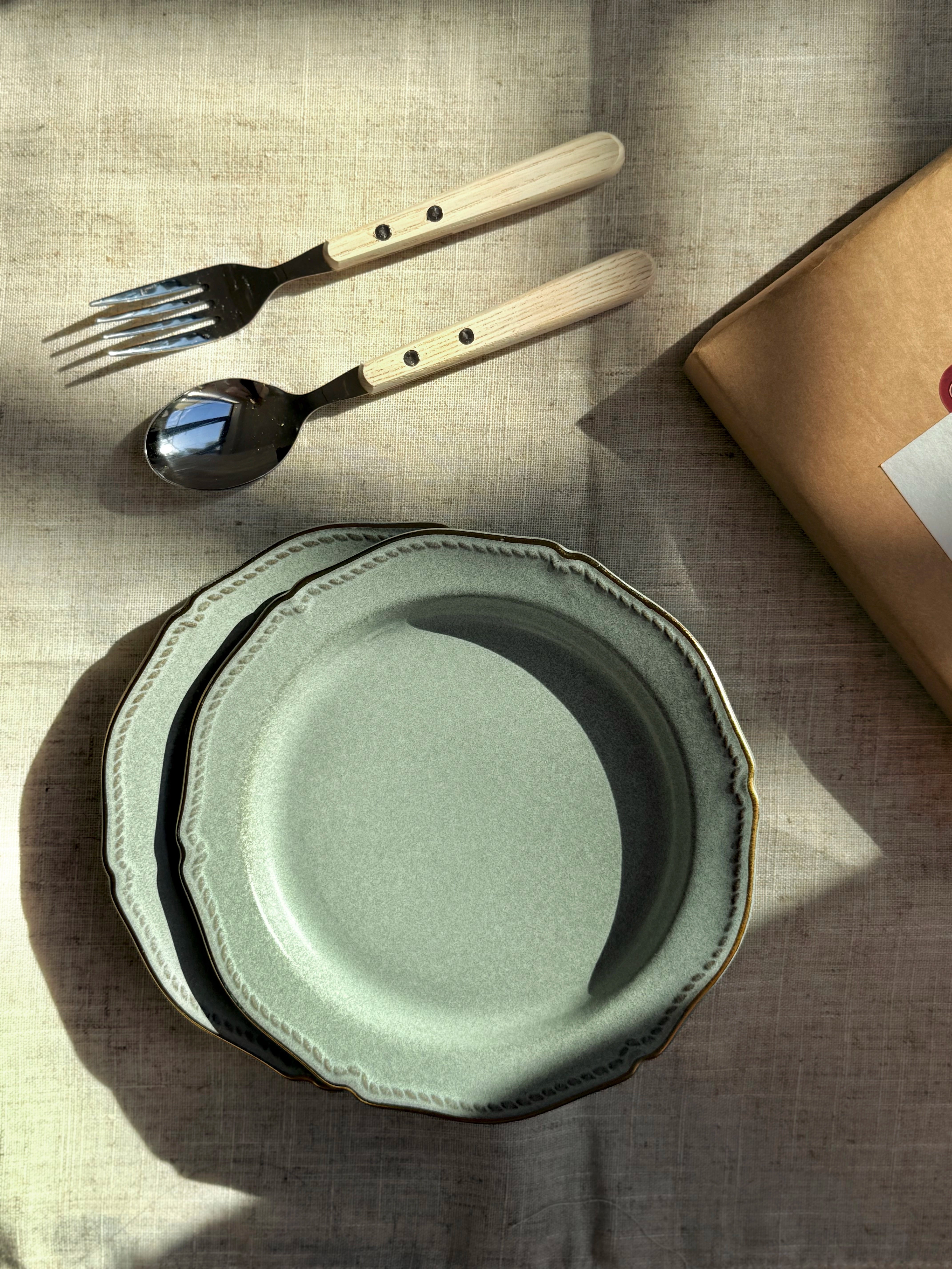 Stitch Plate M 20cm Grey - Above the Table