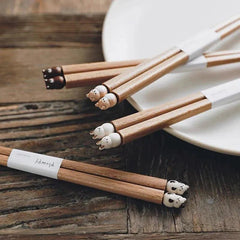 Plumpy animal Chopsticks - Above the Table