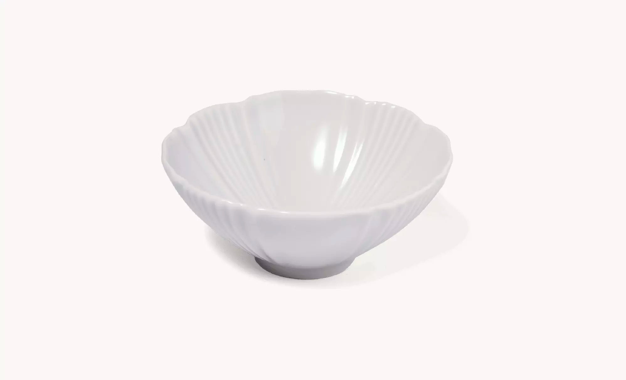 Fukurasuzume Bowl - Above the Table