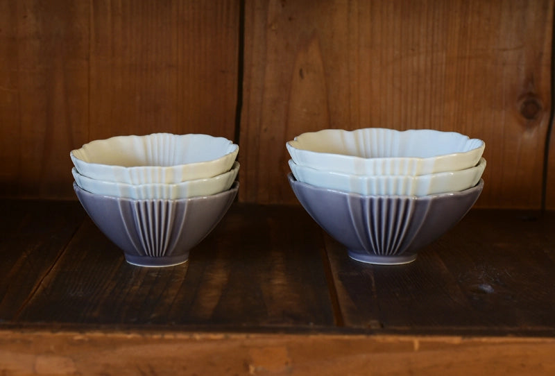 Fukurasuzume Bowl - Above the Table