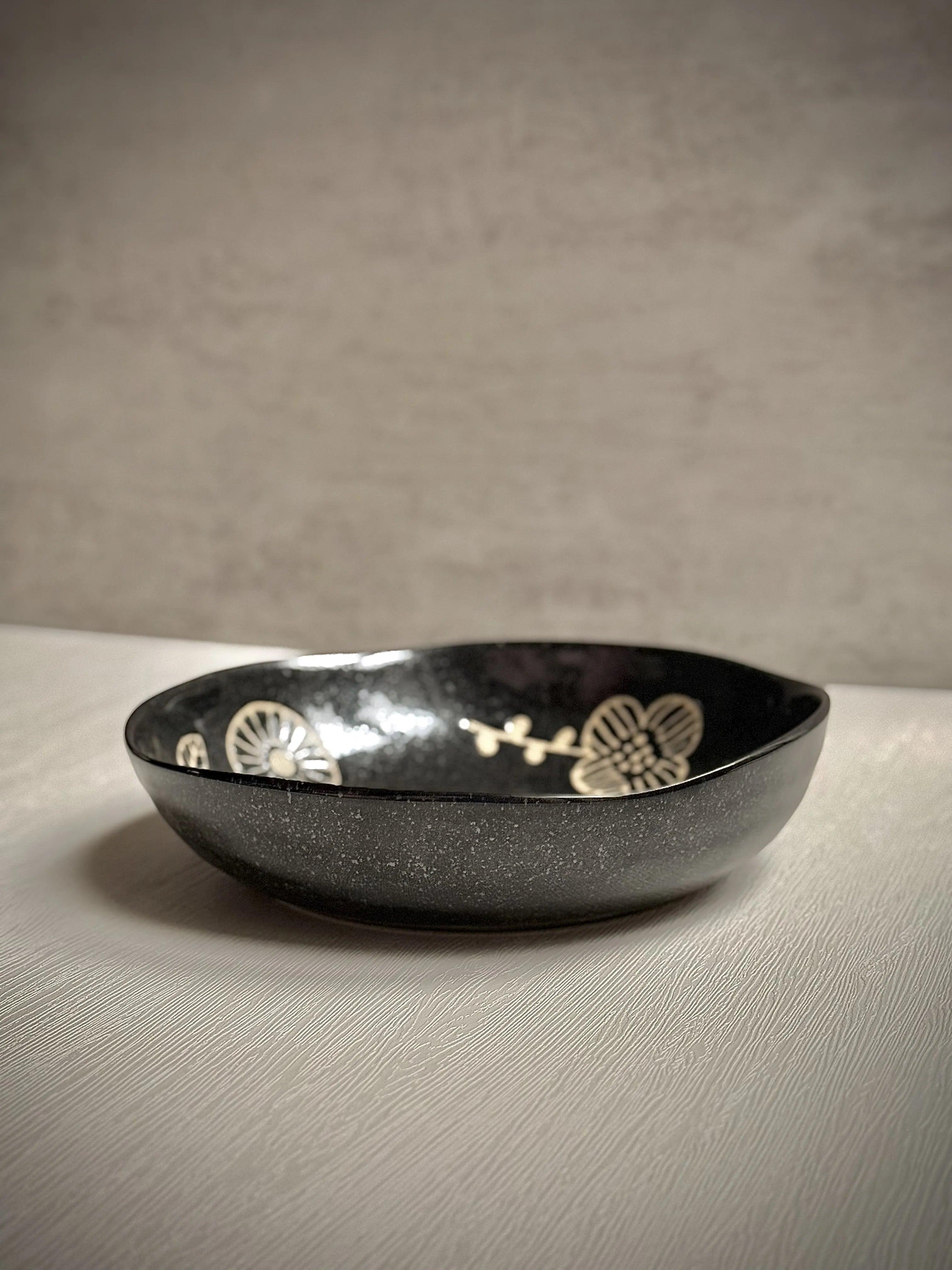 HANA Shallow Bowl-Black - Above the Table