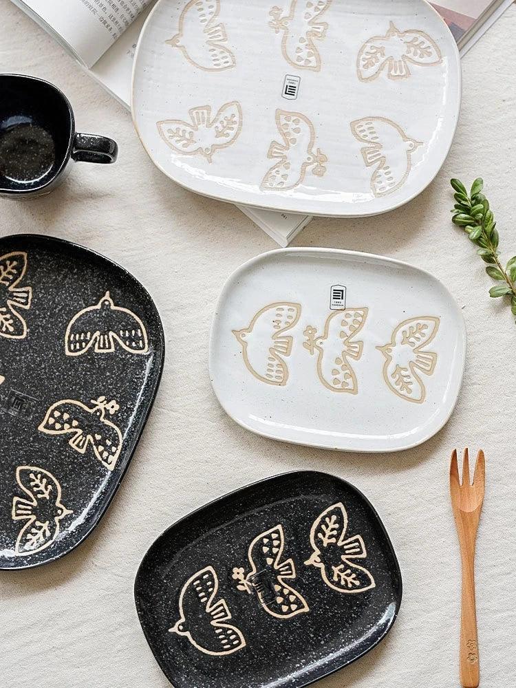 Nade Square Plate-Black - Above the Table