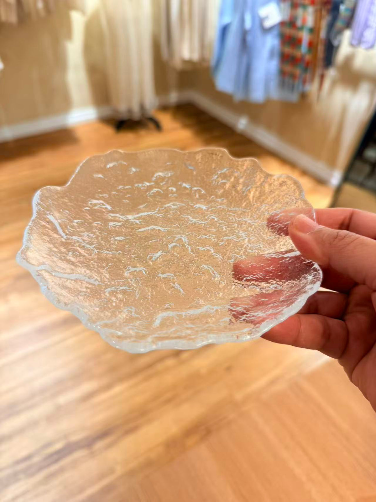 Organic-Shaped Glass Plate