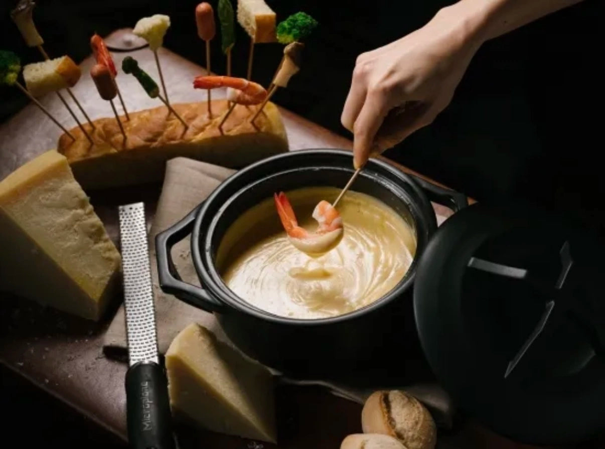 KYOTOH KAKU-KAKU Pot - Above the Table