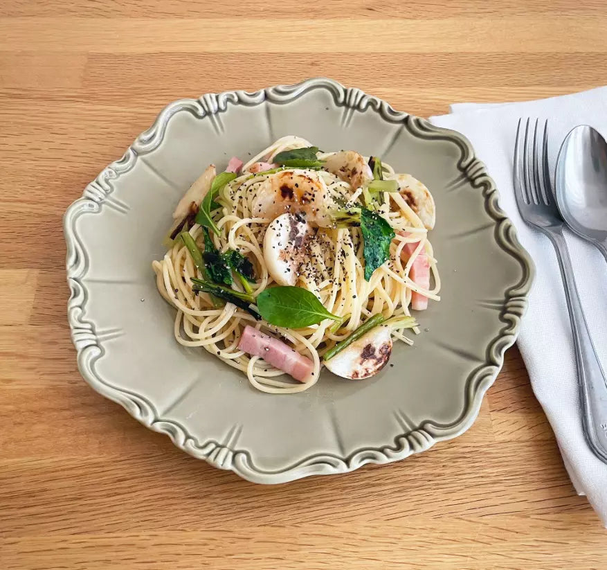 Bijouterie 245 Plate - Above the Table