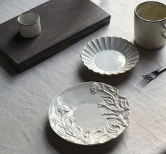 Michikusa Kozara - Above the Table