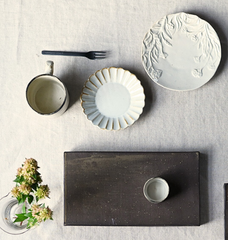 Michikusa Kozara - Above the Table