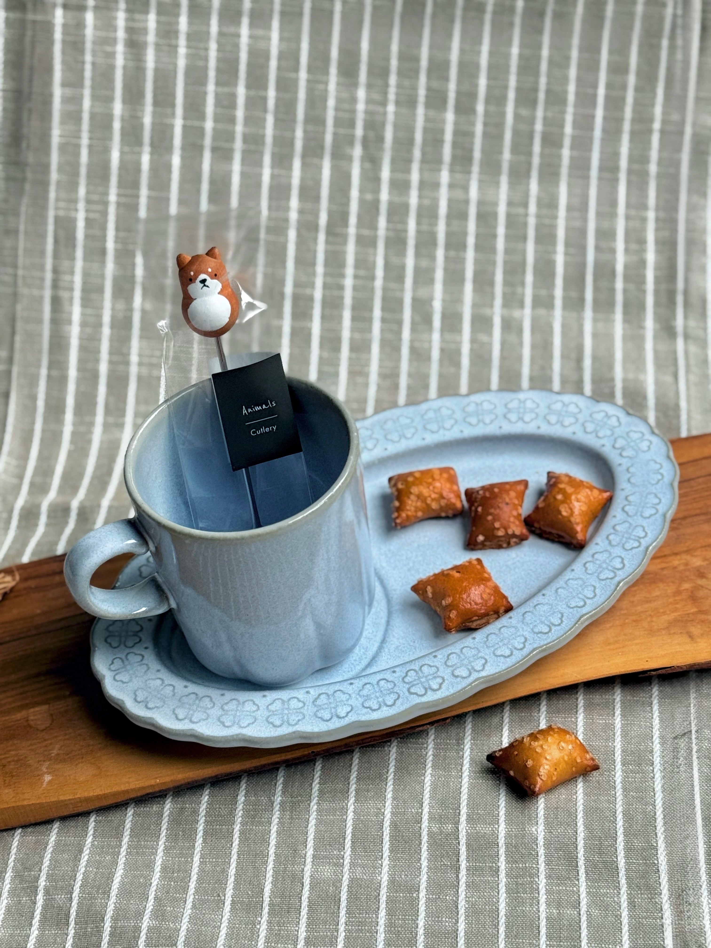Shirotsumekusa Tea Cup - Above the Table